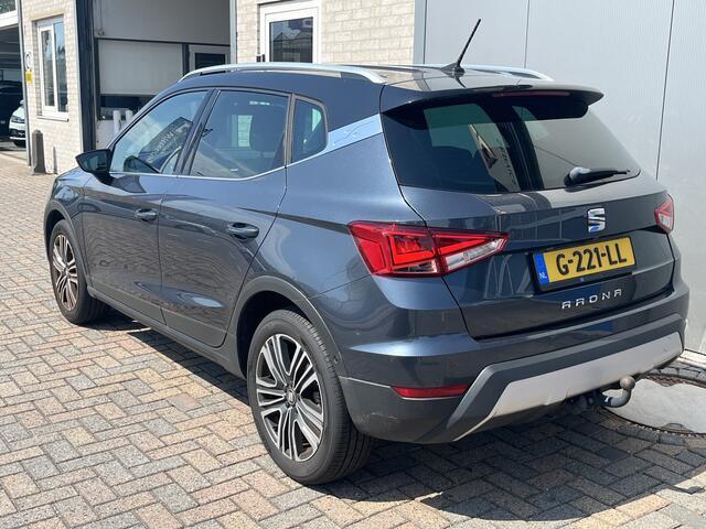 Seat Arona 1.0 TSI Xcellence Business Intense / TREKHAAK/ 116 PK/ KEYLESS/ ADAPT-CRUISE/ FULL-LED/ DIGITAL DASH/ PARK. SENSOREN + CAMERA/ FULL LINK/ NAVI/ CLIMA/ STOELVERWARMING