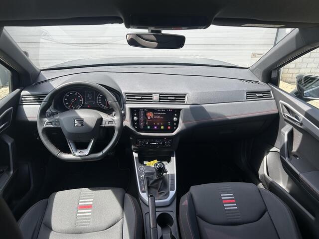 Seat Arona 1.0 TSI FR / Trekhaak / All Seasons / Onderhouden / Carplay / Android Auto / Stoelverwarming / Cruise Control /