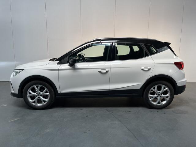 Seat Arona 1.0 TSI FR / AUTOMAAT/ PARK.SENSOREN V+A/ CAMERA/ LED PLUS/ STOELVERWARMING/ FULL LINK/ CRUISE/ RIJ-MODI/ NAVI/ DAB/ CLIMA/ 17'' LMV