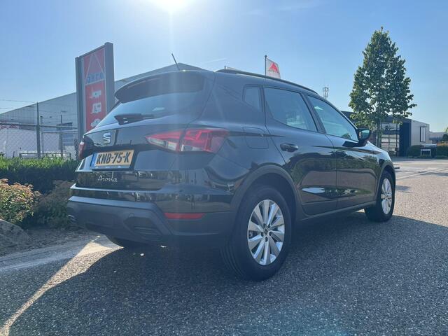 Seat Arona 1.0 EcoTSI Style Business Connect | Airco | Cruise Control | Android Auto/Apple Carplay | Parkeer Sensoren