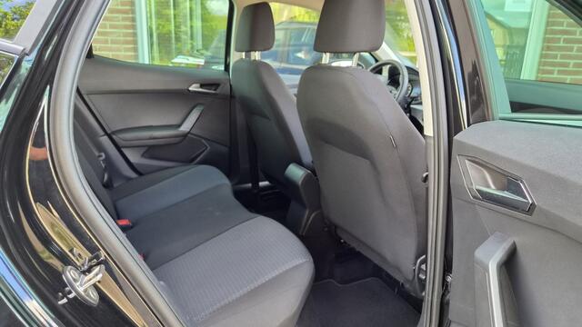 Seat Arona 1.0 TSI Style Business Intense, Stoelverwarming, Automaat