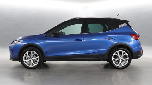 Seat Arona 1.0 EcoTSI 95pk FR Business Connect / Navigatie via App Connect / Stoelverwarming / Camera