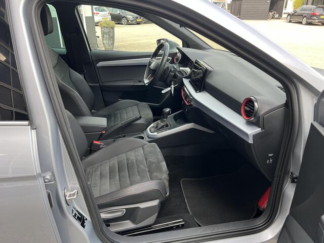 Seat Arona 1.0 TSI FR Business Connect Stoelverwarming Carplay Camera