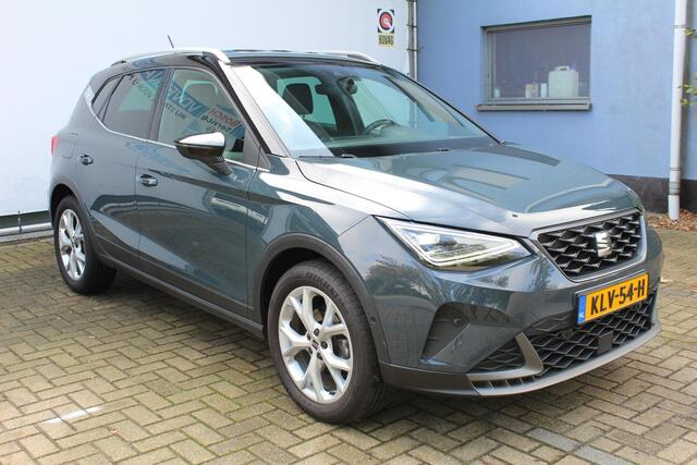 Seat Arona 1.0 EcoTSI FR Business Connect | Incl. 12 maanden garantie | Adaptieve cruise control | Stoelverwarming | Apple carplay/Android auto | DAB radio | Parkeercamera | Dodehoek detectie |