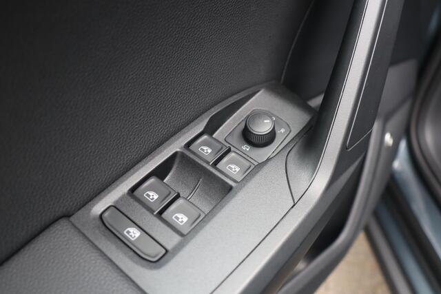 Seat Arona 1.0 TSI FR Business Intense ACC, Keyless, Camera