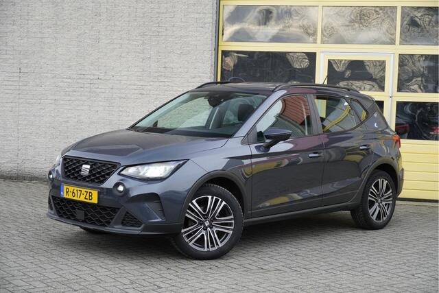 Seat Arona 1.0 TSI Style BJ2022 Lmv 17" | Led | Pdc | App-Connect | Climate control | Cruise control | Getint glas