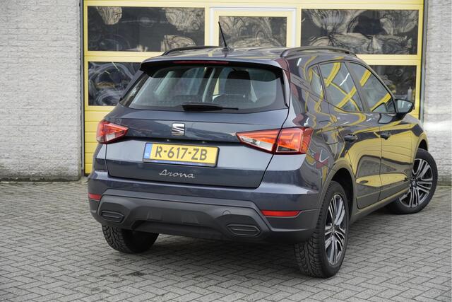 Seat Arona 1.0 TSI Style BJ2022 Lmv 17" | Led | Pdc | App-Connect | Climate control | Cruise control | Getint glas