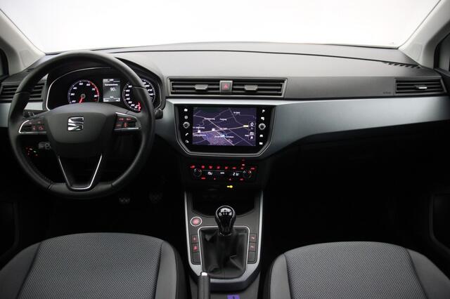 Seat Arona 1.0 TSI Style Business Intense - Carplay, Camera, Adapt. Cruise, Clima, Trekhaak