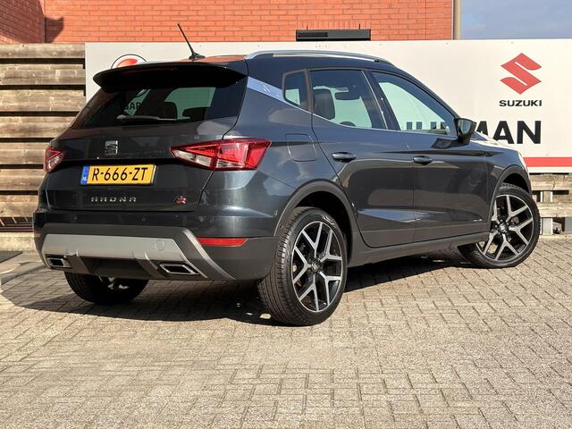 Seat Arona 1.0 TSI Xcellence Business Intense Parkeersensoren Rondom, Stoelverwarming, Apple Carplay/Android Auto, Climate Control