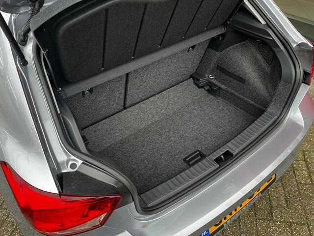 Seat IBIZA 1.0 EcoTSI Style Business Connect / 16'' lmv / stoelverwarming / parkeersensoren /