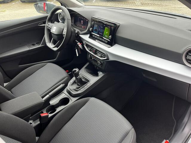 Seat IBIZA 1.0 EcoTSI Style Business Connect / 16'' lmv / stoelverwarming / parkeersensoren /