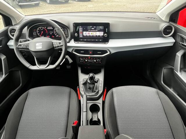 Seat IBIZA 1.0 EcoTSI Style Business Connect / Cruise control / Parkeersensoren / App connect /
