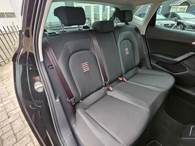 Seat IBIZA 1.0 TSI FR CRUISE CONTROL|AIRCO|LED|GETINT GLAS|BLUE TOOTH TELEFONIE|17 INCH Maandag tot Vrijdag van 09.00 tot 20.00 uur en Zaterdag van 09.00 tot 18.00 uur