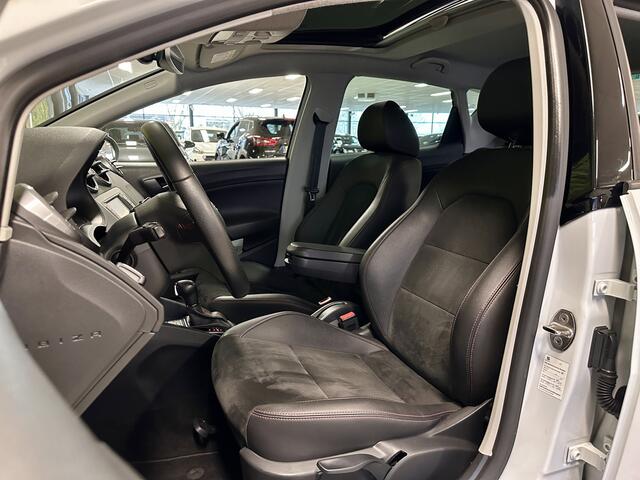 Seat IBIZA 1.0 EcoTSI FR Connect | Automaat! | Parkeersensoren | Panoramadak | Achteruitrijcamera | Apple Carplay | Android Auto | Stoelverwarming