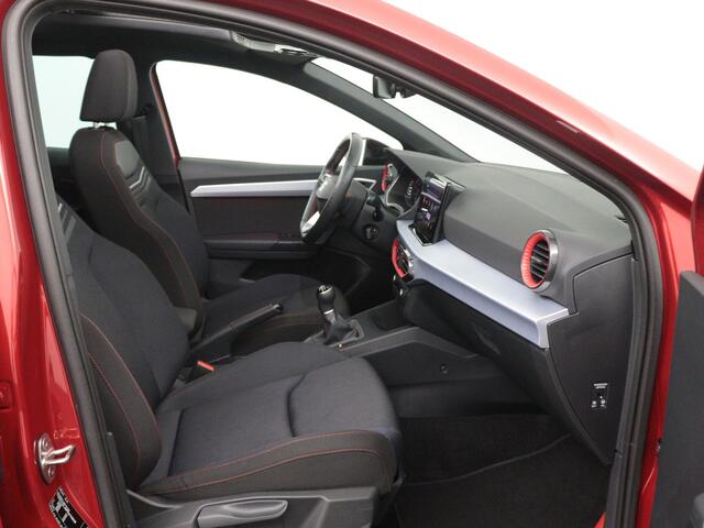 Seat IBIZA 1.0 EcoTSI FR Anniversary Pano, 18 Inch, Camera, Carplay