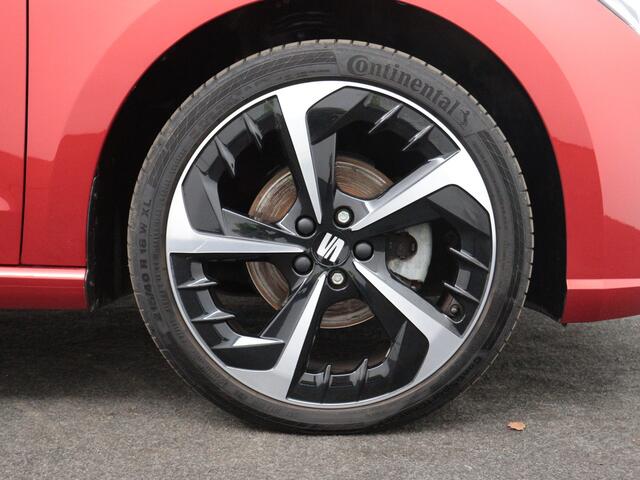 Seat IBIZA 1.0 EcoTSI FR Anniversary Pano, 18 Inch, Camera, Carplay