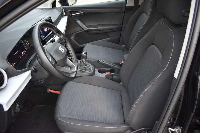 Seat IBIZA 1.0 EcoTSI Style Business Connect / Parkeersensoren v+a / Climatic / Stoelverwarming / Apple carplay