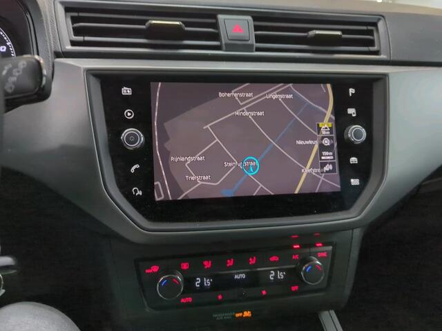 Seat IBIZA 1.0 TSI 96pk Style Business Intense / Navigatie / Parkeersensoren / App Connect