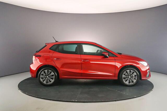 Seat IBIZA Style business 1.0 TSI 110pk Adaptive cruise control, Achteruitrijcamera, LED koplampen, Airco, DAB, Radio, App connect, Parkeersensoren
