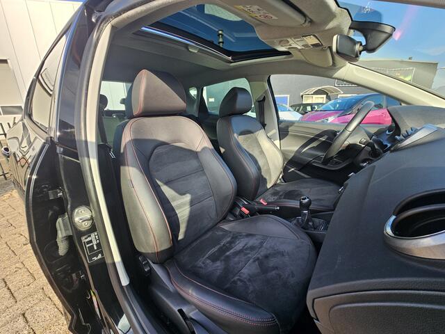Seat IBIZA 1.0 Eco TSI 110PK FR Uitvoering PANORAMADAK|XENON LED|NAVIGATIE|LEDER/ALCANTARA|GETINT GLAS|PDC|ECC/AIRCO|17 INCH Maandag tot Vrijdag van 09.00 tot 20.00 uur en Zaterdag van 09.00 tot 18.00 uur