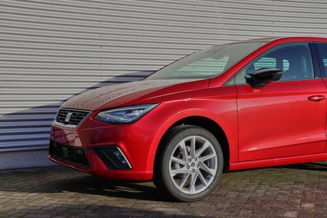 Seat IBIZA FR Business Connect 1.0 70 kW / 95 pk EcoTSI Hatch back 5 deurs 5 versn. Hand | Achteruitrijcamera | Adaptive cruise control | Stoelverwarming |