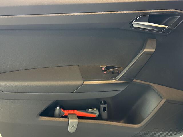Seat IBIZA 1.0 95pk EcoTSI Style / Cruise control / Apple carplay & Android auto / Parkeersensor achter