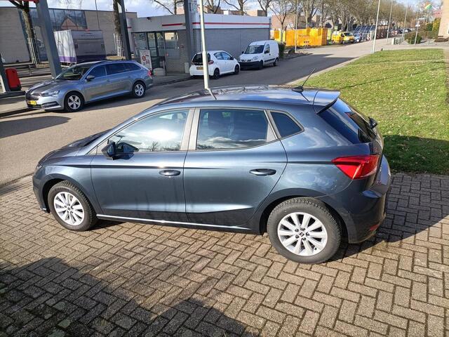 Seat IBIZA 1.0 MPI Style, Cruise, Navi via App Connect.