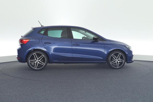 Seat IBIZA 1.0 TSI 95pk FR Business Intense Camera Led Navigatie 18'' LMV