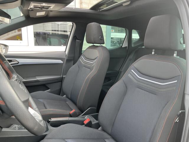 Seat IBIZA 1.5 TSI FR Business Intense / AUTOMAAT/ PANO/ 150 PK/ CAMERA/ PARK. SENSOREN/ DODE HOEK/ KEYLESS/ LED PLUS/ STOELVERWARM./ VIRTUAL COCKPIT/ ADAPT. CRUISE/ APP-CONNECT/ NAVI/ CLIMA/ DAB