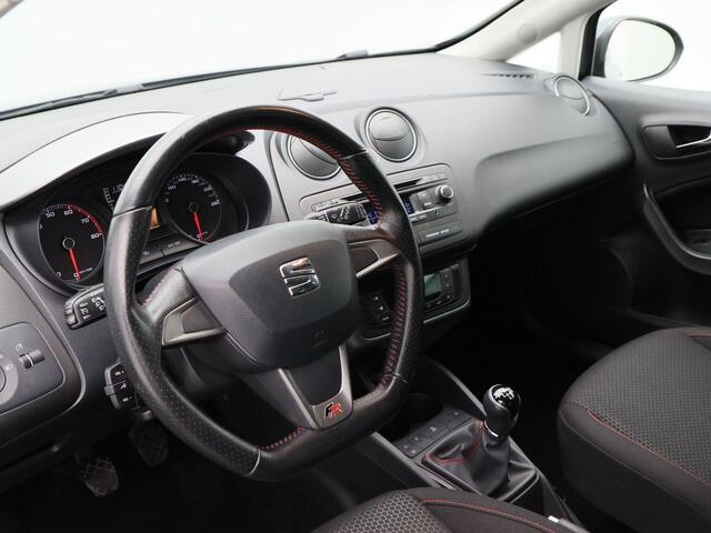 Seat IBIZA ST 1.2 TSi FR Dynamic | Cruise Control | Parkeersensoren | Privacy Glass | Navigatiesysteem | 17 Inch