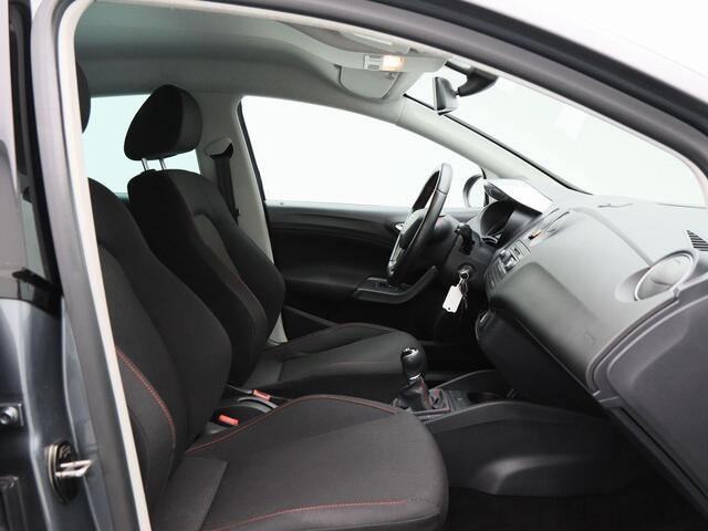 Seat IBIZA ST 1.2 TSi FR Dynamic | Cruise Control | Parkeersensoren | Privacy Glass | Navigatiesysteem | 17 Inch