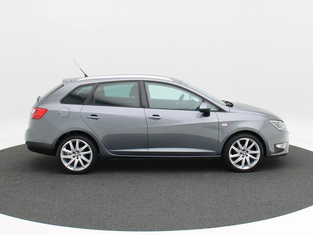 Seat IBIZA ST 1.2 TSi FR Dynamic | Cruise Control | Parkeersensoren | Privacy Glass | Navigatiesysteem | 17 Inch