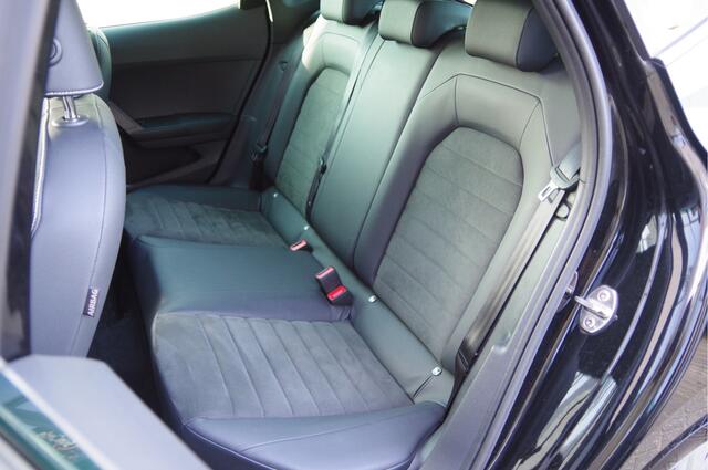 Seat IBIZA 1.0 TSI FR BI Xcellence AUT. LEDER/ALCANTARA, LED, ADAPT. CRUISE, CAMERA, CARPLAY, CLIMA, STOELVERWARMING