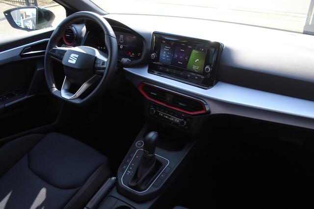 Seat IBIZA 1.0 EcoTSI FR Business Connect Uniek!!/Lage kilometerstand!!/AUTOMAAT/Virtual cockpit/Sfeerverlichting/Climate control/Cruise control/LED koplampen/Apple carplay/Parkeersensoren/Lane assist/Keyless/Bluetooth/DAB/Sport interieur/Elektrische ramen/Elektrisc