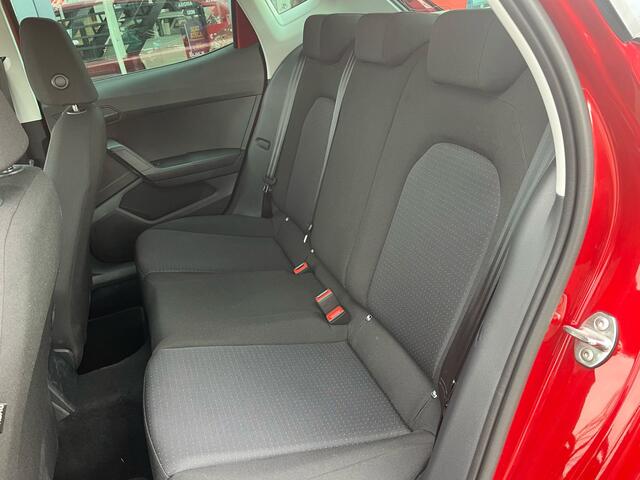 Seat IBIZA 1.0 EcoTSI Style Business Connect / Stoelverwarming / 16'' LMV / PDC voor + achter /