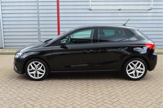 Seat IBIZA 1.0 TSI FR Business Intense O.a: PDC, Carplay, Clima, Navi, Cruise, Rijklaar, Etc. All-in prijs!