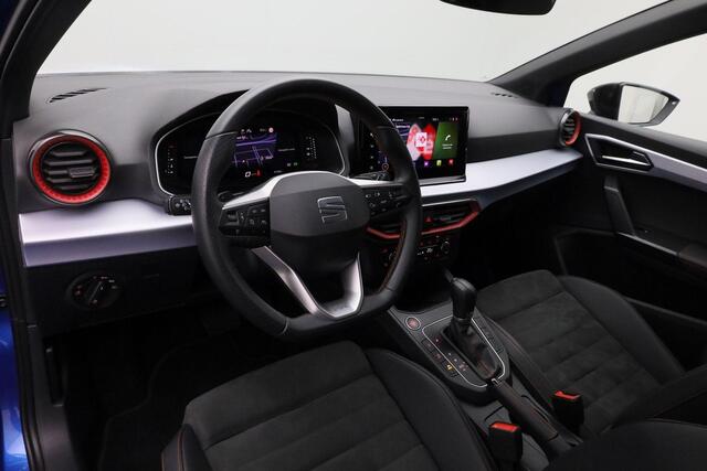 Seat IBIZA 1.0 EcoTSI 110 pk DSG FR Plus Connect | Panoramadak | Leder/alcantara | Navigatie 9,2 inch | Achteruitrijcamera | Stoelverwarming