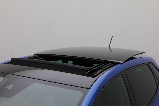 Seat IBIZA 1.0 EcoTSI 110 pk DSG FR Plus Connect | Panoramadak | Leder/alcantara | Navigatie 9,2 inch | Achteruitrijcamera | Stoelverwarming
