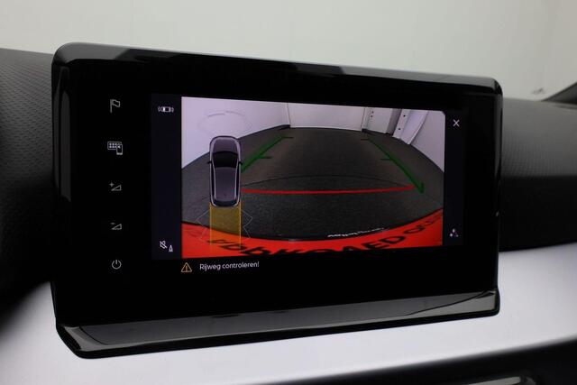 Seat IBIZA 1.0 EcoTSI 110 pk DSG FR Plus Connect | Panoramadak | Leder/alcantara | Navigatie 9,2 inch | Achteruitrijcamera | Stoelverwarming