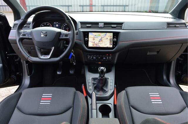 Seat IBIZA 1.0 TSI FR Business Intense O.a: PDC, Camera, Navi, Clima, Cruise, Rijklaar, Etc. All-in prijs!