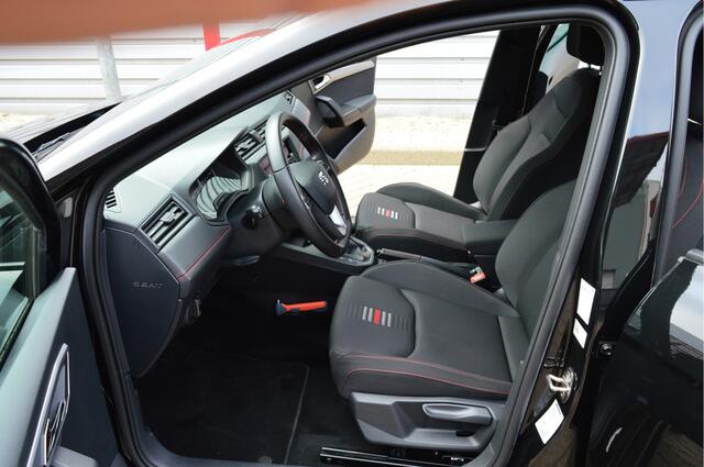 Seat IBIZA 1.0 TSI FR Business Intense O.a: PDC, Camera, Navi, Clima, Cruise, Rijklaar, Etc. All-in prijs!