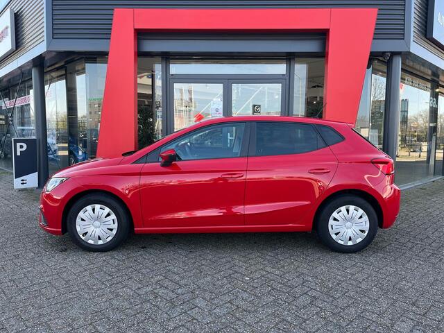 Seat IBIZA 1.0 TSI Style Business Intense / Navigatie / Cruise control / Camera / PDC voor + achter /