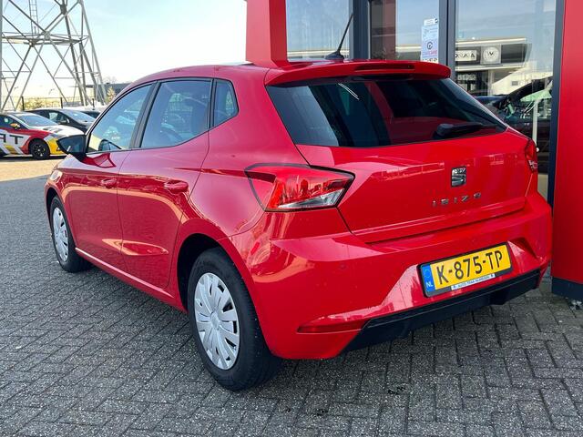 Seat IBIZA 1.0 TSI Style Business Intense / Navigatie / Cruise control / Camera / PDC voor + achter /