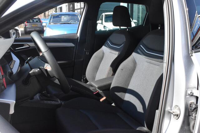 Seat IBIZA 1.0 EcoTSI FR Virtual Cockpit | Navigatie | Carplay | All-Seasons | 12 mnd BOVAG garantie Whatsapp 06-53188999