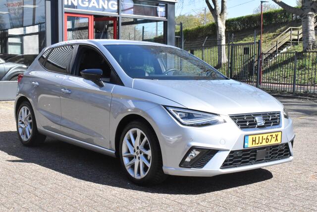 Seat IBIZA 1.0 EcoTSI FR Virtual Cockpit | Navigatie | Carplay | All-Seasons | 12 mnd BOVAG garantie Whatsapp 06-53188999