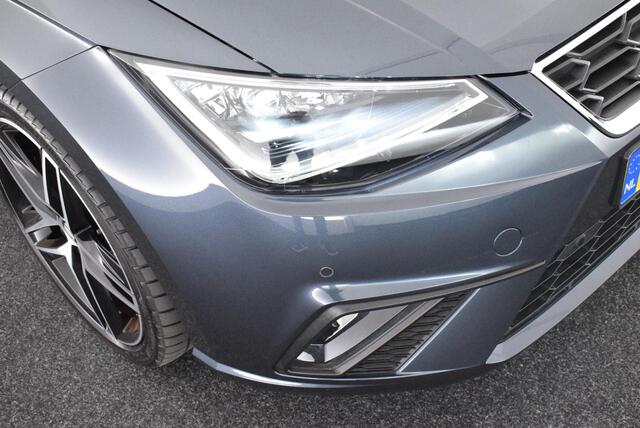 Seat IBIZA 1.0 TSI 95pk FR Business Intense Beats Virtual Cockpit Led Panoramadak Navigatie