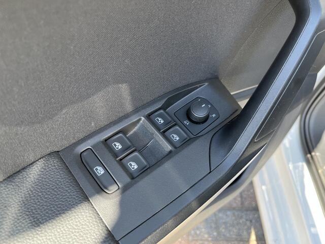 Seat IBIZA 1.0 EcoTSI FR / AUTOMAAT/ 18" LMV/ MATRIX/ CRUISE/ RIJ-MODI/ FULL LINK/ NAVI/ DAB/ CLIMA/ STOEL VERWARM./ LANE ASSIST