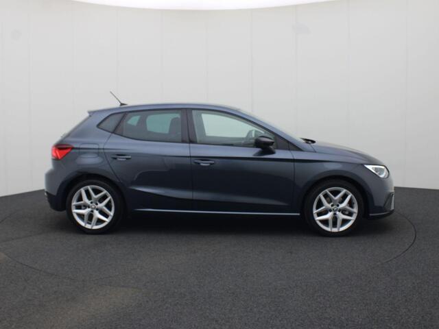 Seat IBIZA 1.0TSI/110PK FR DSG · Navigatie · Parkeersensoren + camera · Stoelverwarming · Garantie tot mei 2026 of 100000km.