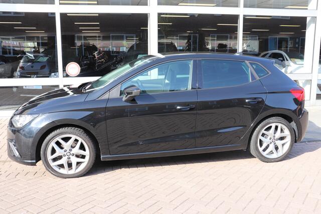 Seat IBIZA 1.0 TSI FR Business Intense. Navigatie