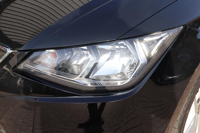 Seat IBIZA 1.0 TSI FR Business Intense. Navigatie